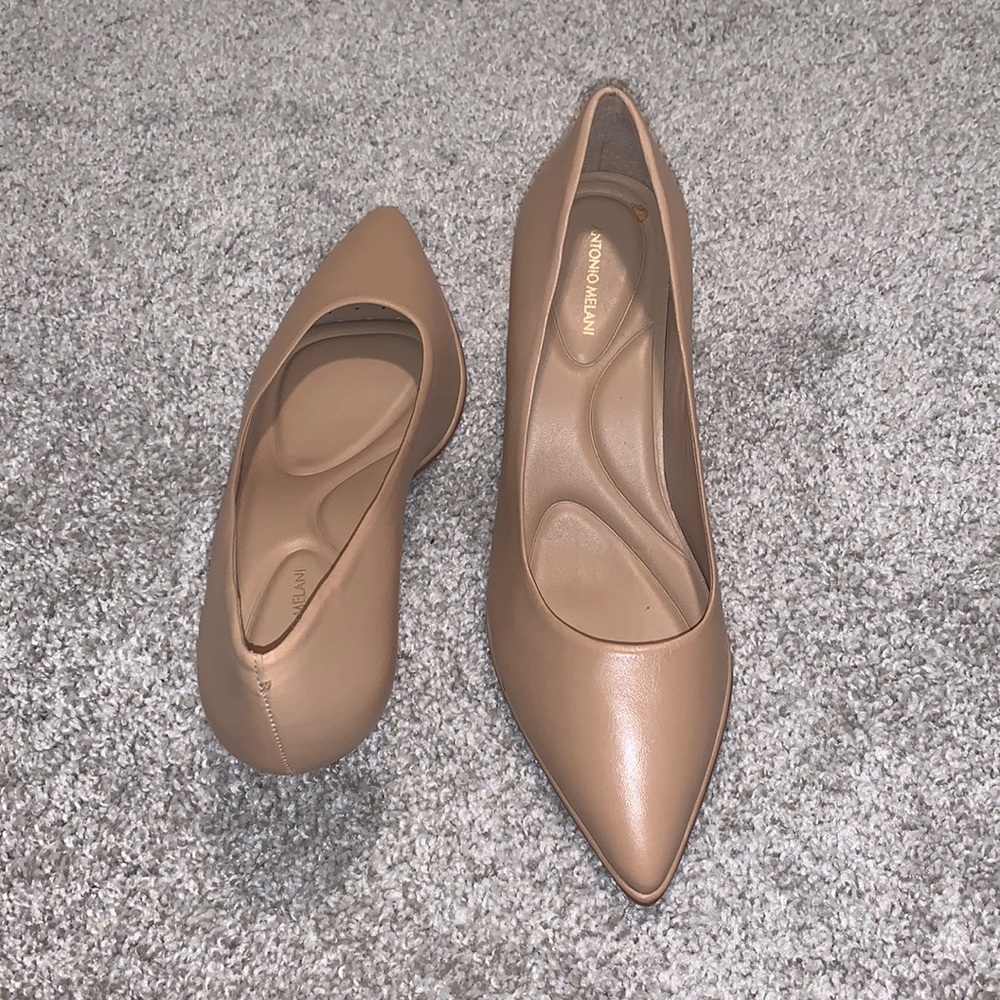 Antonio Melani kitten heels